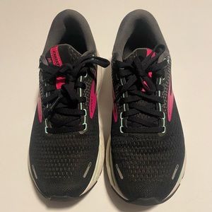 Brooks running shoes- women’s size 8- gentle used